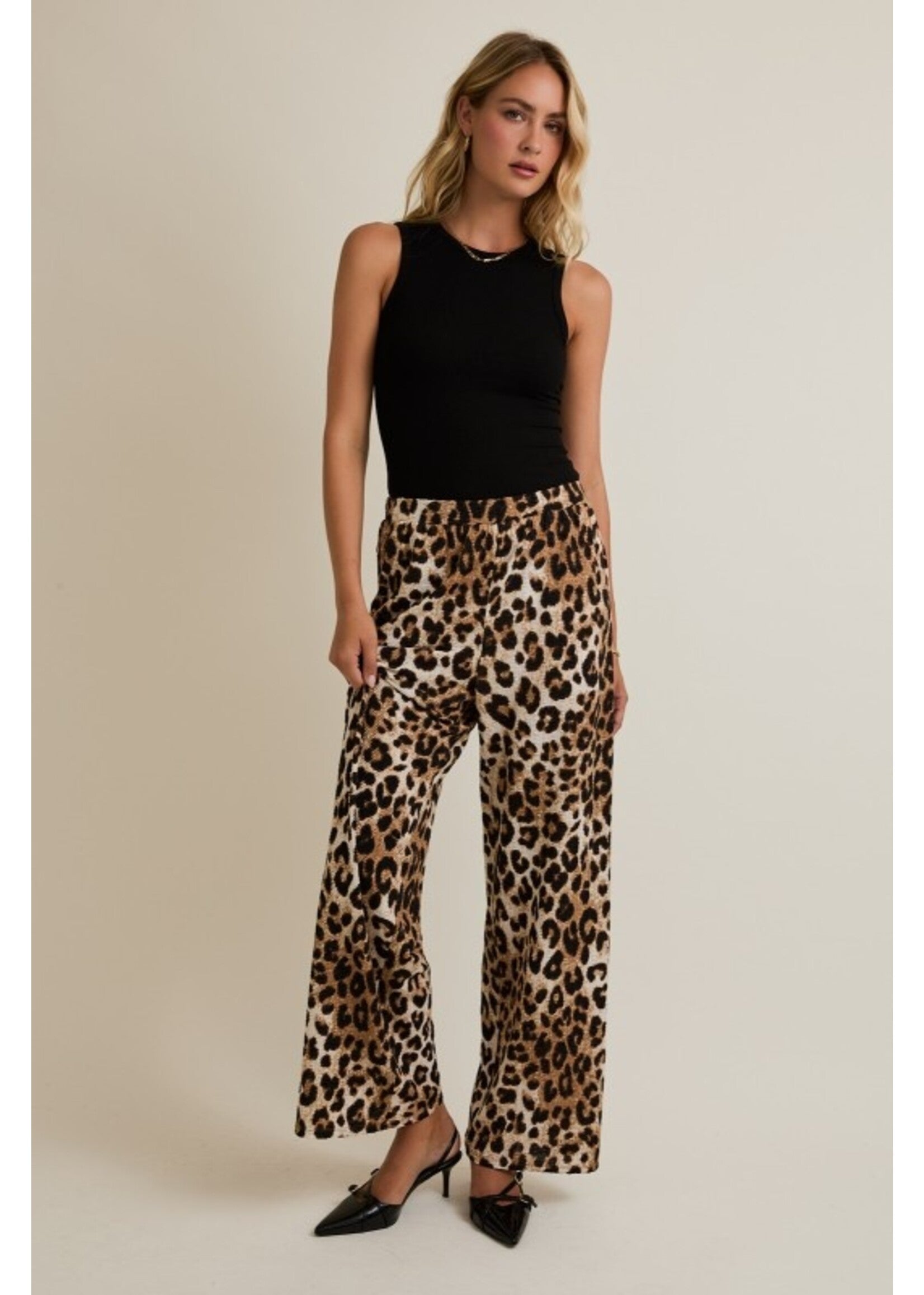 WaistBand Pleated Detail Leopard Pants