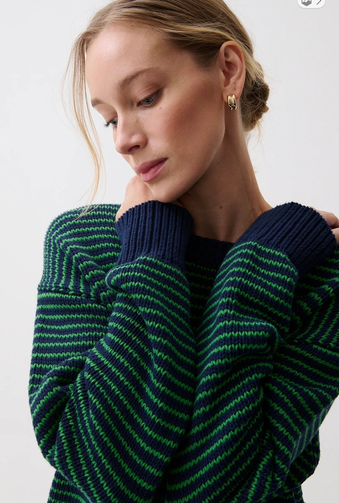 Aura Relaxed Crew Neck Sweater Midgreen