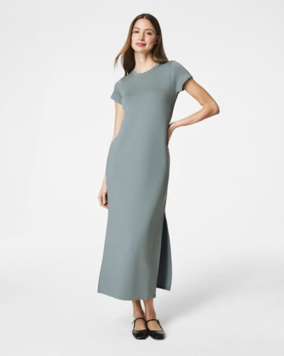 Airessentials Maxi dress
